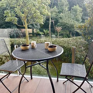 https://bnb-renting-1-bedroom-apartment-in-a-brand-new-building-cannes.fr-provencehotel.com
