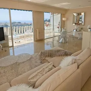https://cannes-vue-mer-cannes.fr-provencehotel.com